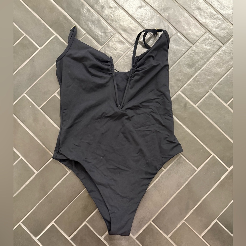 L Space Roxanne Bitsy One Piece Swimsuit - Black